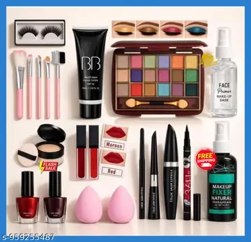 A COMPLETE MAKEUP KIT FOR WOMEN AND GIRLS