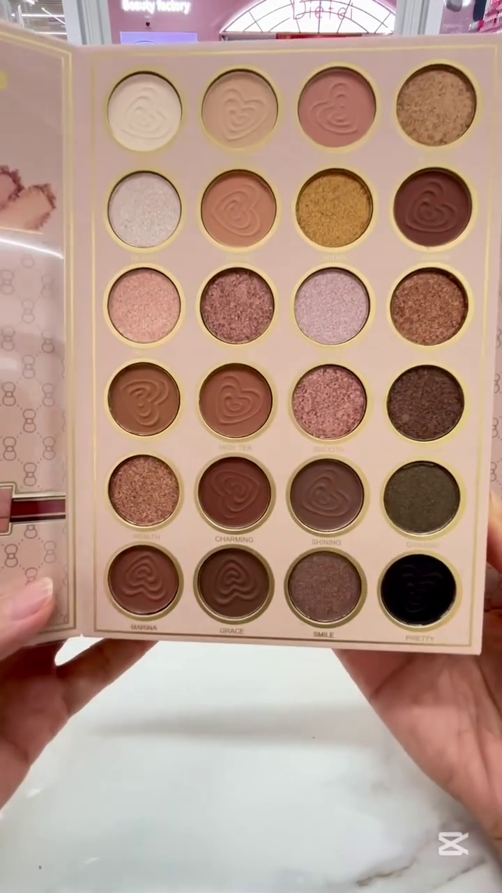 IGOODCO Makeup Gift Set Kit | 24 Color Eyeshadow, Highlighter, Blush, Contour, Concealer &amp;amp;amp;amp; Lip Gloss Collection